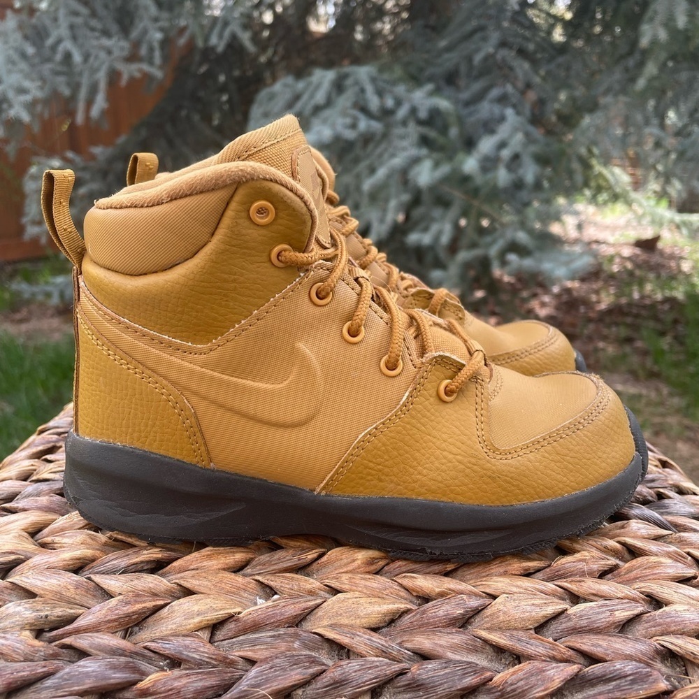 Boys Nike Manoa LTR Weatherproof full-grain Leather Ankle Boot BQ5373-700 size 1